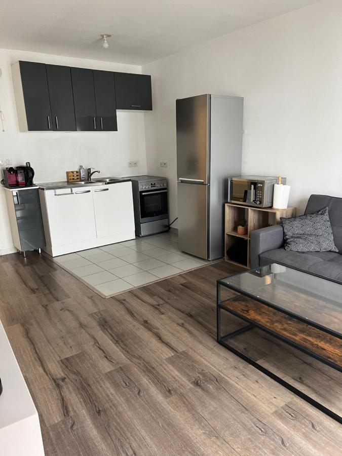 Appartement 2 Pieces Ligne 1 Montreuil  Kültér fotó