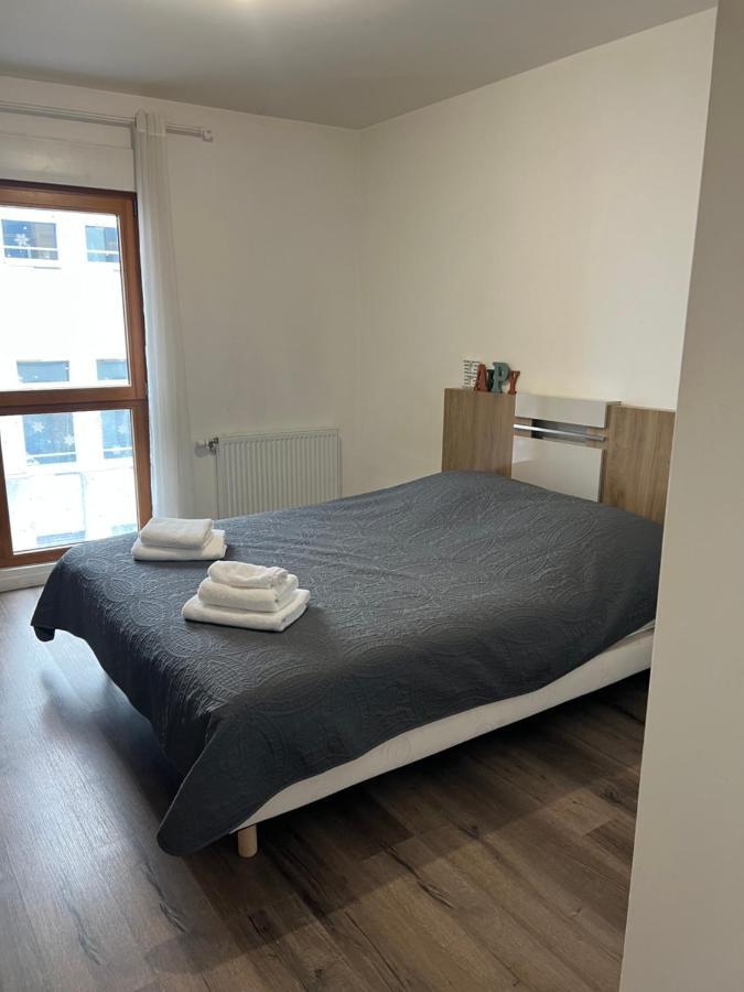 Appartement 2 Pieces Ligne 1 Montreuil  Kültér fotó